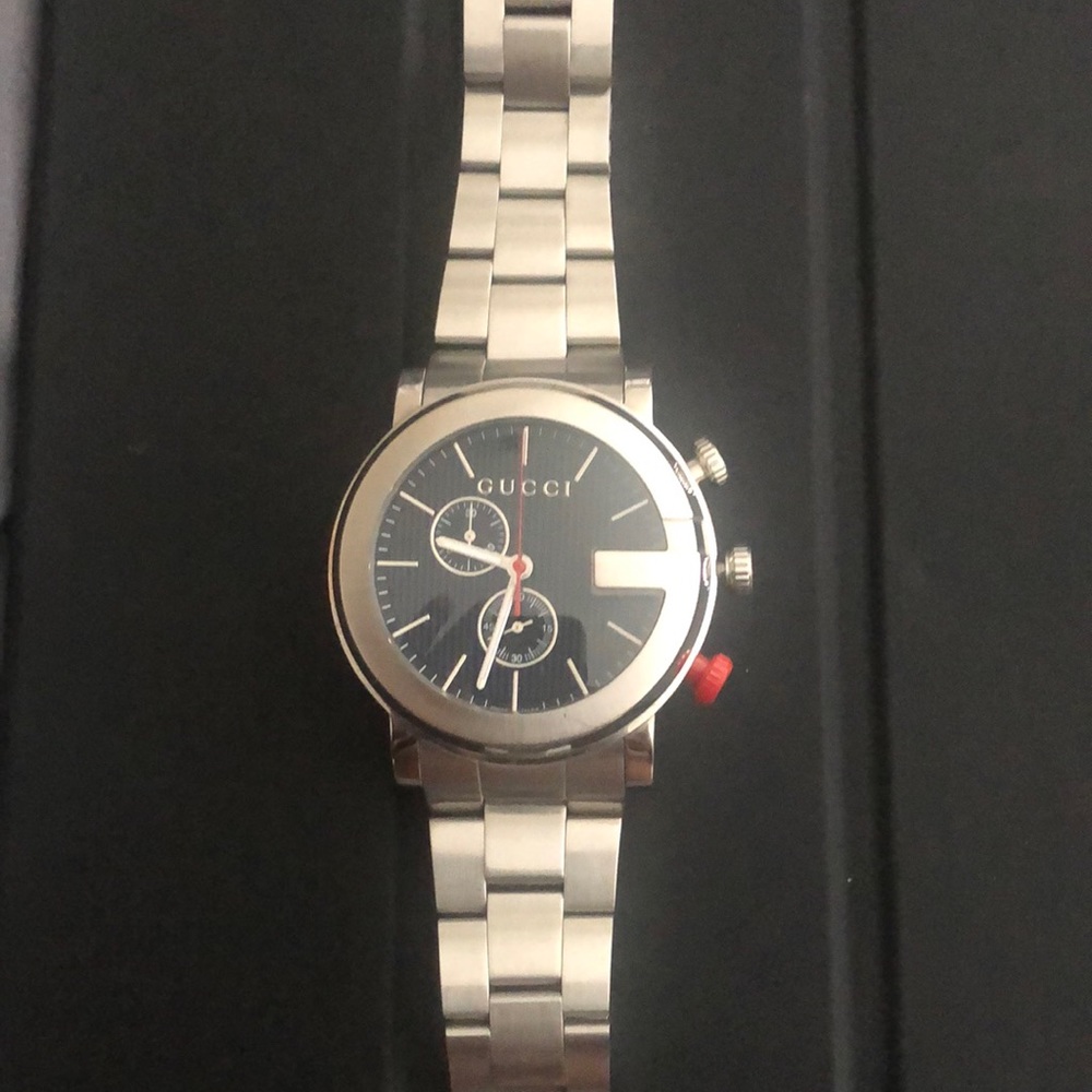 Mens authentic Gucci watch in great condition